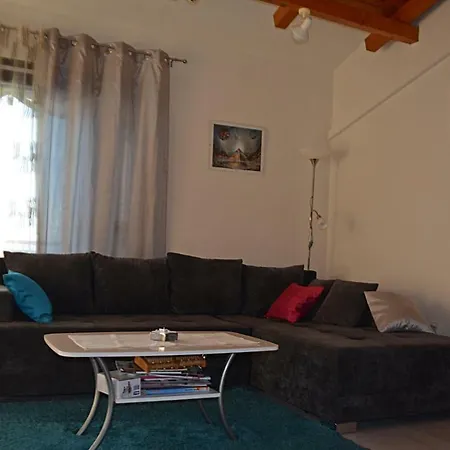 Cosy Sunset Apartment Omis