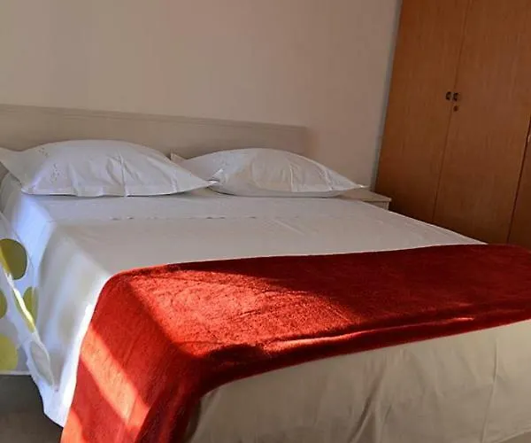 Cosy Sunset 오미스